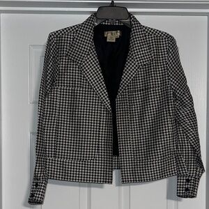 Silk Black and White Houndstooth Blazer

g